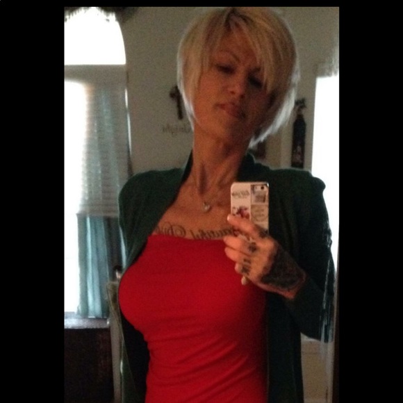 Meet your Posher, Janice - Picture 2 of 3